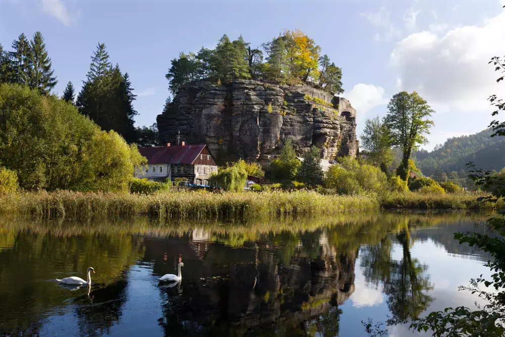 Hrad Sloup, Okolí České Lípy